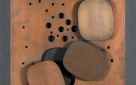 Henryk Staz˙ewski - relief wylicytowany w Polswiss Art 2