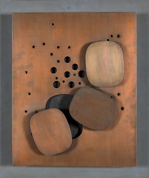 Henryk Staz˙ewski - relief wylicytowany w Polswiss Art 2