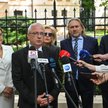 Sędziowie Trybunału Konstytucyjnego: Sławomir Patyra (2L), Dariusz Szostek (2P), Krystian Markiewicz