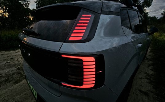 Volvo EX30 Cross Country