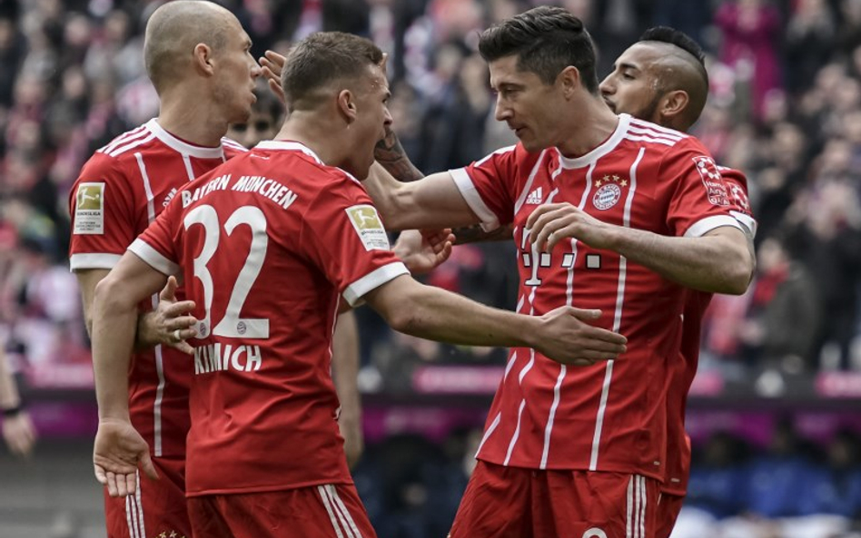 Bayern gromi, hat-trick Lewandowskiego