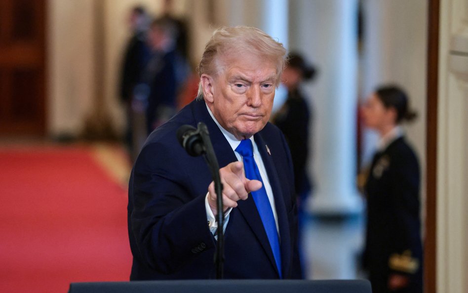 Na pół roku przed wyborami do Kongresu, Donald Trump notuje rekordowo niskie wskaźniki poparcia społ