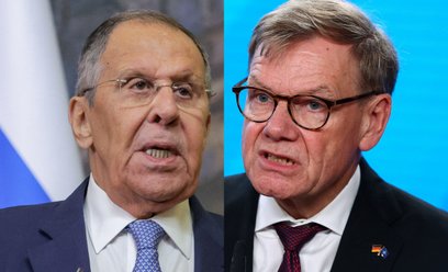 Minister spraw zagranicznych Niemiec Johann Wadephul (z prawej) odniósł się do swego niedawnego spot