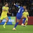 Kylian Mbappe z Francji i Illia Zabarnyj z Ukrainy w akcji podczas meczu piłkarskiego grupy D elimin