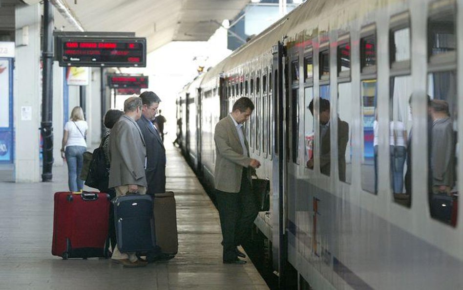 Miliardy uciekają PKP