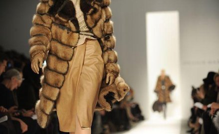 Hemline index. Mini dobre dla gospodarki