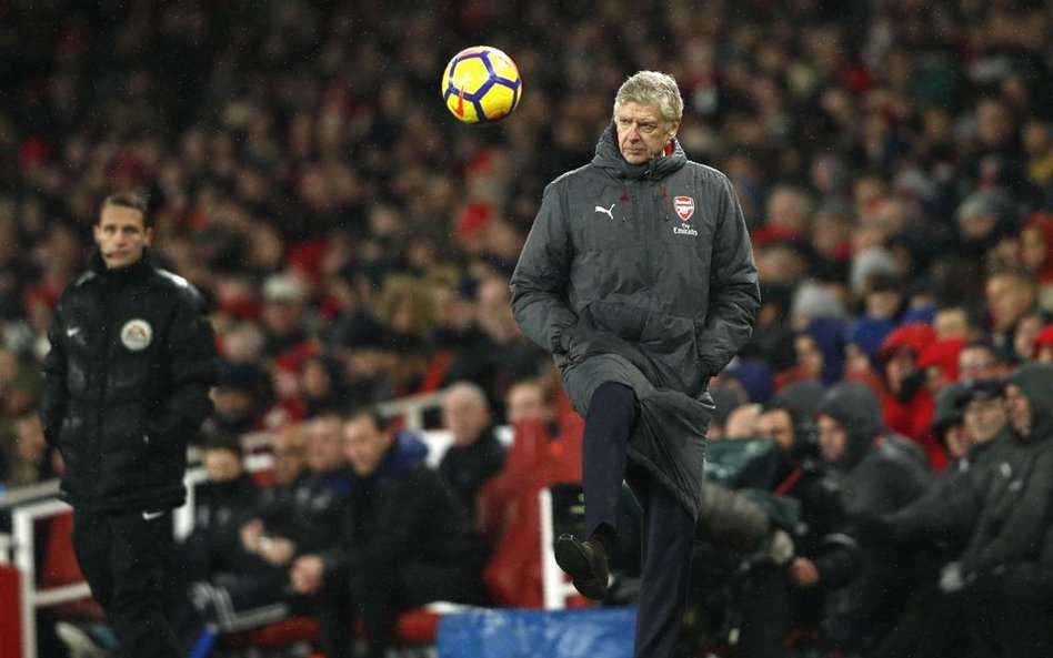 Wenger: Anglicy mistrzami w wymuszaniu karnych