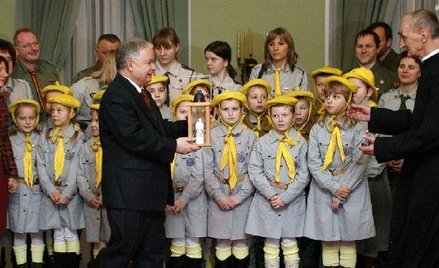 Prezydent Lech Kaczyński, wybierając na kapelana ks. Romana Indrzejczyka, pokazał model kapłaństwa: 