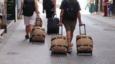 Zadyszka biur podróży. Zniknął wzrost sprzedaży. Jedna niewypłacalność