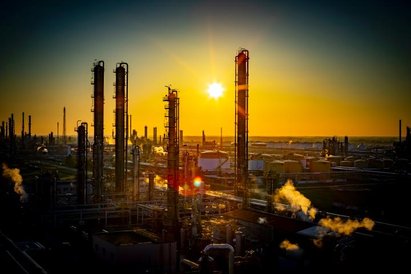 Jednym ze sztandarowych projektów koncernu jest budowa w Płocku kolejnego kompleksu olefin. Dzięki n