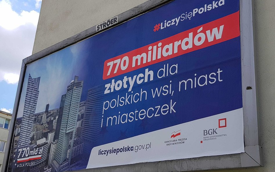 Billboard kampanii „Liczy się Polska”, promujący „770 mld zł dla Polski”. Pieniądze z Brukseli ostat