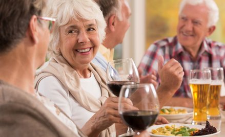 Pić czy nie pić? Abstynentom grozi demencja