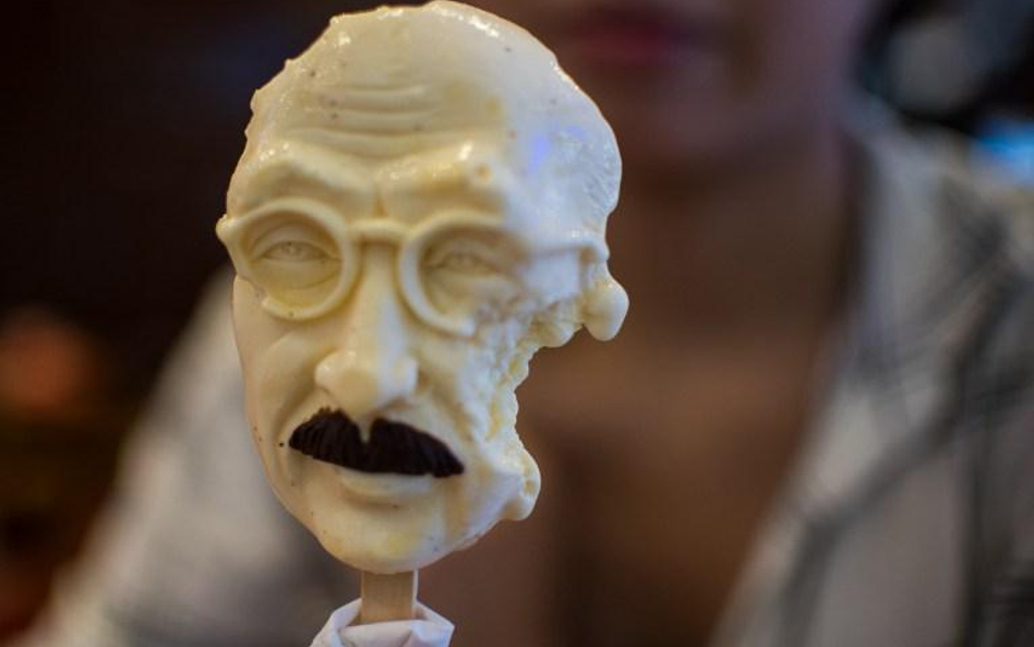 Japoński zbrodniarz na patyku