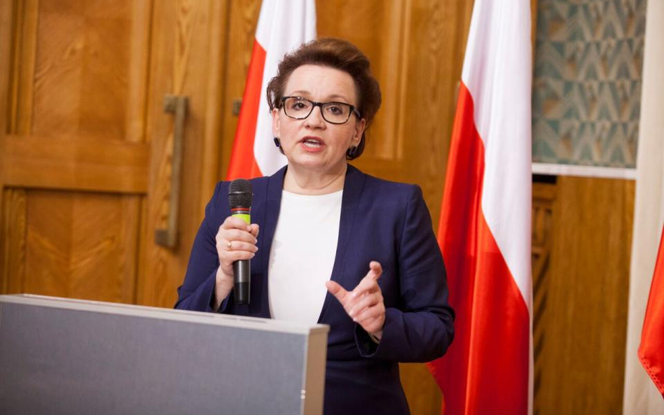 Minister edukacji Anna Zalewska zapewniała w piątek, że reformę drobiazgowo przygotowano. Nie wszysc