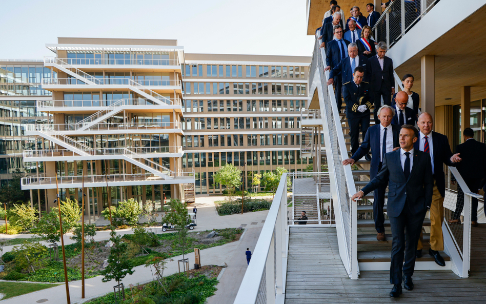 Prezydent Francji, Emmanuel Macron, na otwarciu kompleksu biurowego Arboretum.