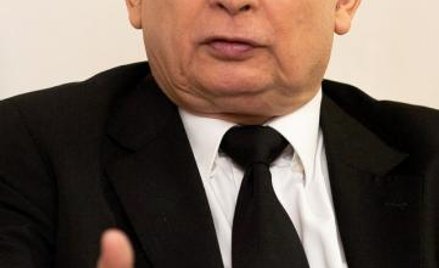 Jarosław Kaczyński chce zlikwidować patologie w służbie zdrowia. Ekonomiści ostrzegają, że jego prop