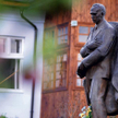 Pomnik Stepana Bandery w jego rodzinnej wsi — Starym Uhryniowie
