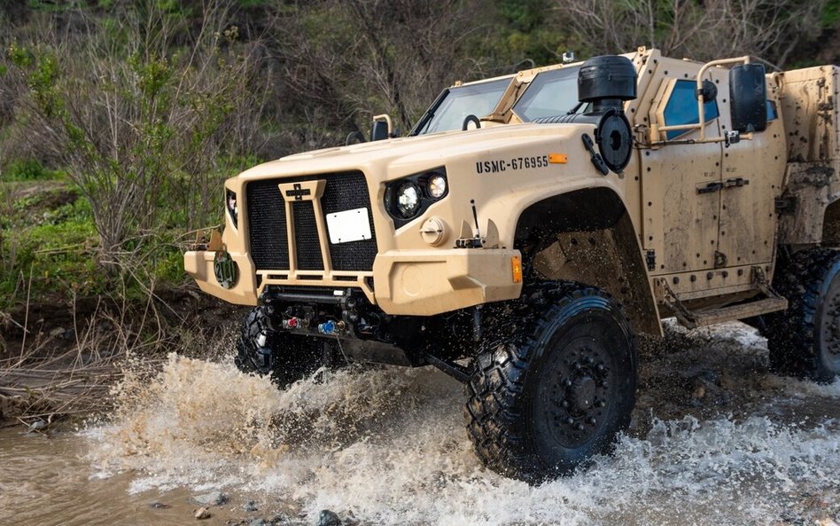 Pojazd terenowy JLTV w wersji podstawowej używany przez Piechotę Morską Stanów Zjednoczonych. Fot./M