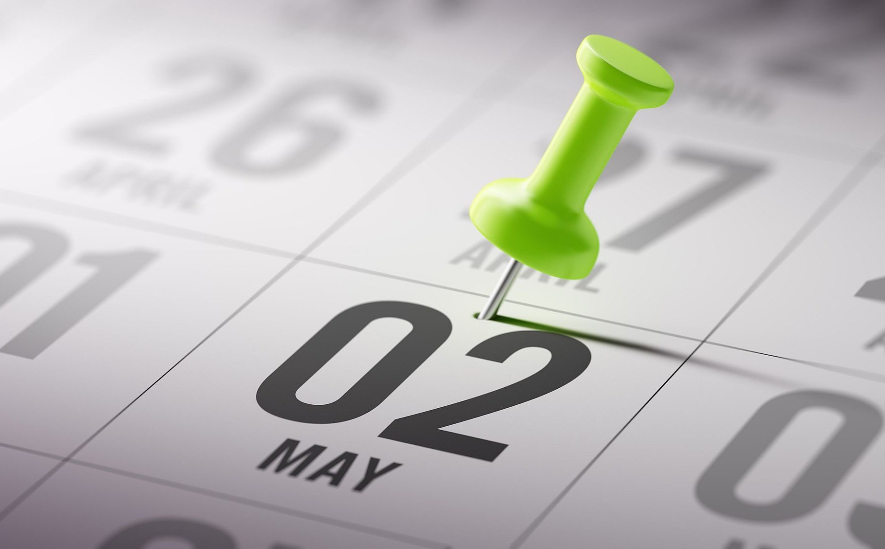 Co z pracą w piątek 2 maja? Państwowa Inspekcja Pracy wyjaśnia