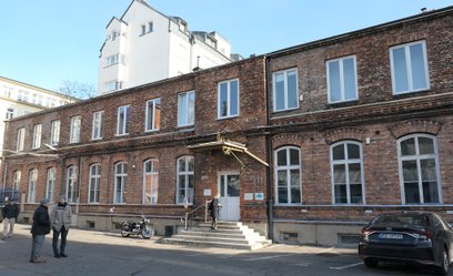 Budenk biurowy w kompleksie dawnej mleczarni przy Hożej 51