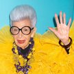 Iris Apfel mówiła o sobie, że jest najstarszą żyjącą nastolatką.