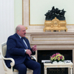 Aleksandr Łukaszenko w czasie rozmowy z Władimirem Putinem
