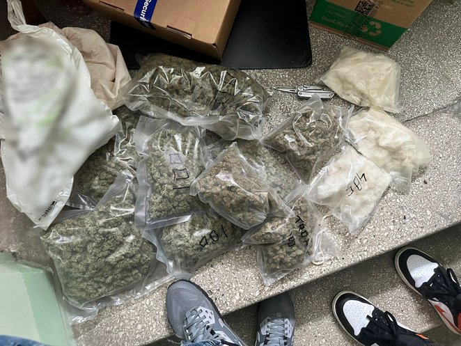 Na Ursynowie w ręce mundurowych wpadło kolejne 1,5 kilograma marihuany