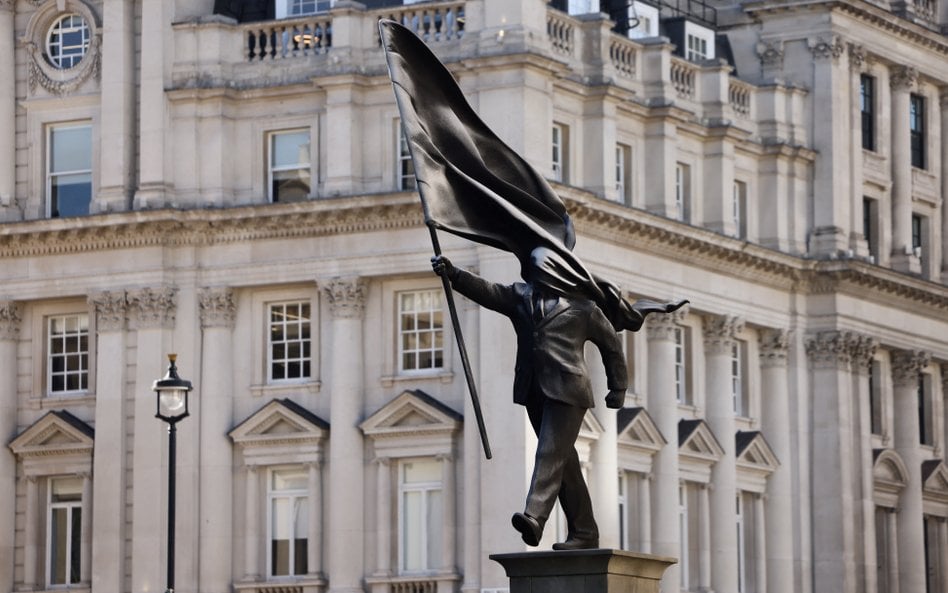 Banksy potwierdził, ze nowy pomnik w Londynie jest jego autorstwa