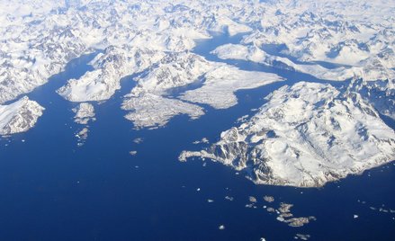 Deszcz prowadzi do topnienia Grenlandii. Nawet zimą