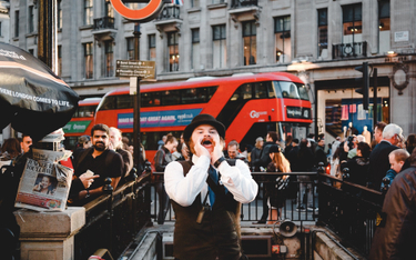 Oxford Street w Londynie to najpopularniejsza handlowa ulica w Europie, jeśli pod uwagę brać tylko s