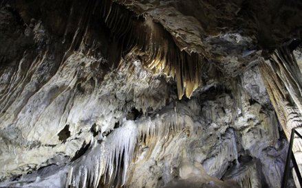 Jaskinie w Han-sur-Lesse w Belgii