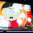 Matt Stone, w środku, i Trey Parker, z prawej, twórcy "South Park", podczas prezentacji gry wideo "S