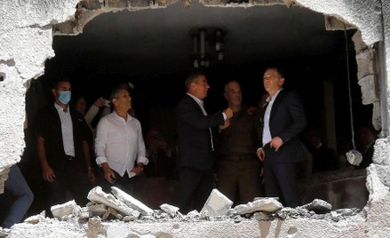 Petach Tikwa (miasto w centrum Izraela). Szef niemieckiego MSZ Heiko Maas (z prawej) wraz z izraelsk