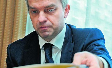 Jacek Krawiec, prezes Orlenu, zamierza sprzedać należące do grupy kapitałowej spółki transportowe. D