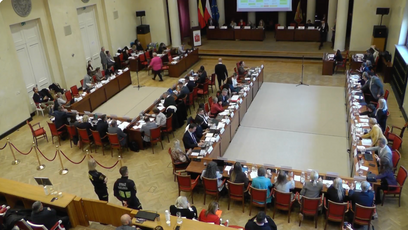 Radni przyjęli Warszawski Program Bezpiecznej Nocy, jednak żądają większej szczegółowości zapisów