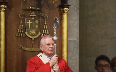 Arcybiskup żałuje słów księdza o modlitwie za śmierć papieża