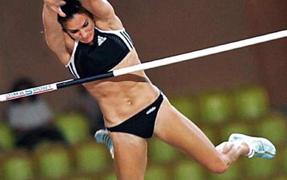 Jelena Isinbajewa ustanowiła swój 23. rekord świata (13. na otwartym stadionie, 10. w hali). Jej amb