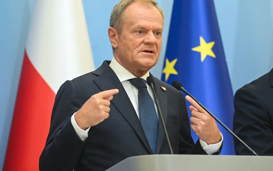 Premier Donald Tusk ogłosił urealniony projekt centralnego lotniska krajowego