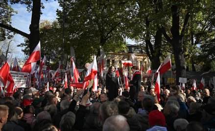 Przed siedzibą TK 14 bm. doszło do starć policji ze zgromadzonymi działaczami m.in. Ruchu Obrony Gra