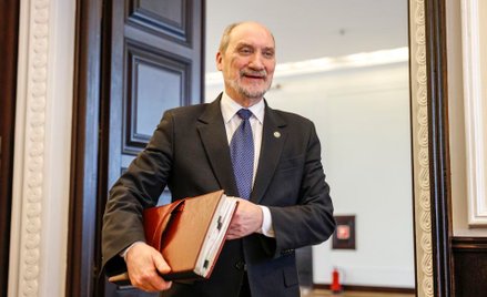 Szef MON Antoni Macierewicz