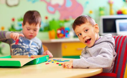 Dziecko ze specjalnymi potrzebami edukacyjnymi w szkołach z rówieśnikami