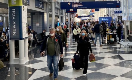 Covidowy paszport ułatwi podróżowanie