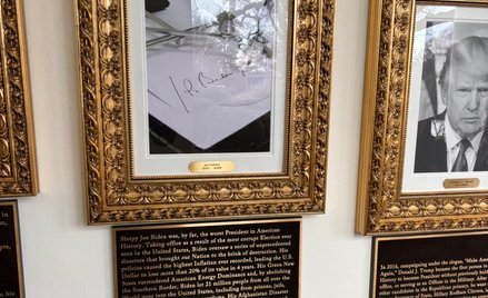 Donald Trump zmienia Biały Dom. Tablice pod portretami uderzają w poprzedników