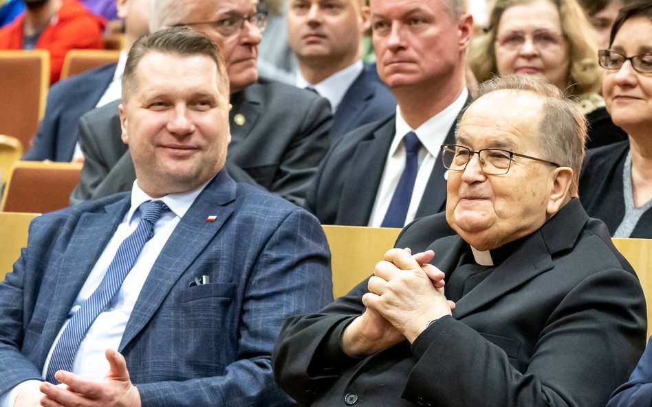 Minister edukacji i nauki Przemsyław Czarnek oraz dyrektor Radia Maryja, rektor-założyciel AKSiM o. 