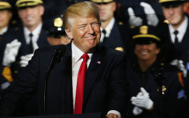 Spotkanie Trumpa z policjantami: nie bądźcie zbyt mili