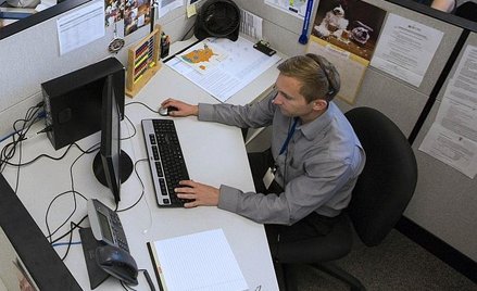 Wycieczki sprzedaje się lepiej z domu niż z biura