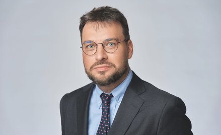 dr Piotr Arak, główny ekonomista VeloBanku, adiunkt na Wydziale Nauk Ekonomicznych UW