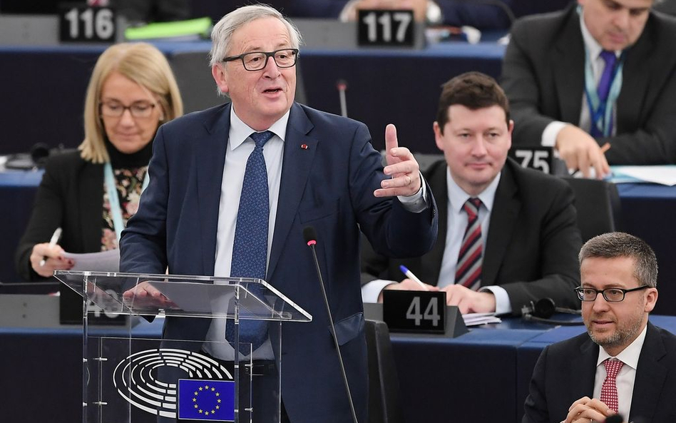 Juncker gratuluje Putinowi. Liczy na współpracę