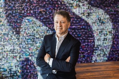 Jean-Marc Harion, prezes P4, najważniejszej spółki Play Communications, stara się zrealizować obietn