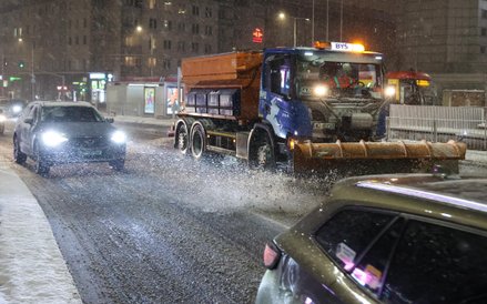 Pług w akcji w Alejach Jerozolimskich